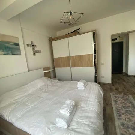 Emilia Flat Mamaia Nord *