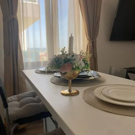 Emilia Flat Mamaia Nord * Năvodari