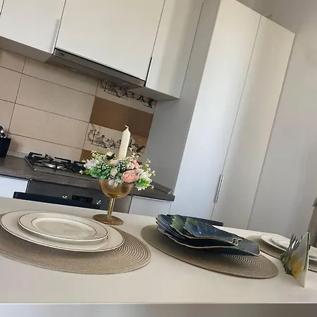 Emilia Flat Mamaia Nord * Năvodari