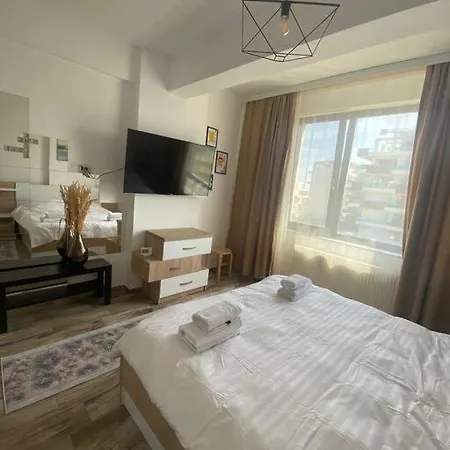 Emilia Flat Mamaia Nord * ナボダリ